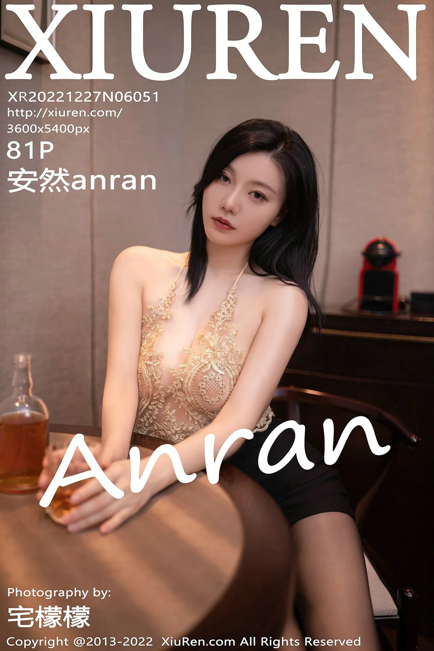 [XiuRen秀人网]No.6051_模特安然anran半脱外衣露缕空金色蕾丝内衣秀惹火身材诱惑写真81P-秀人网 - XiuRen.Space